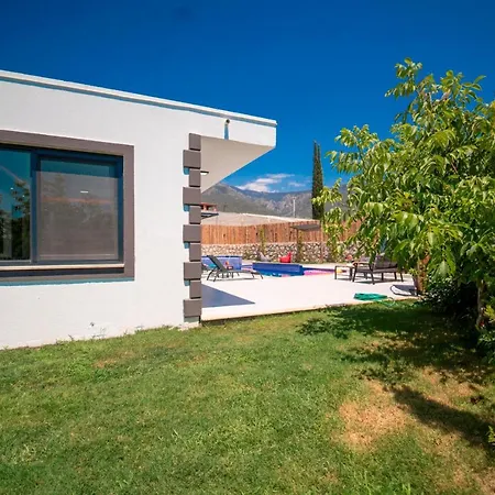 Koesem - Kalkan'da 2 Yatak Odali Jakuzili Villa *